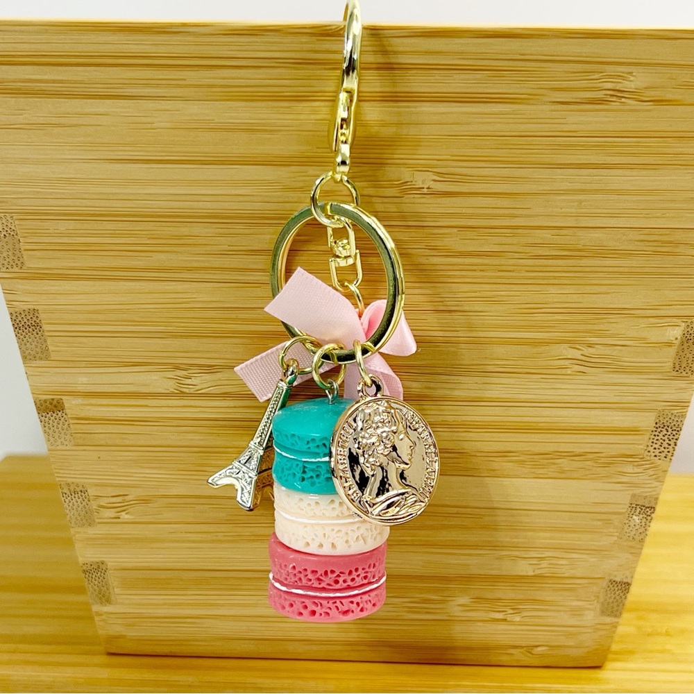 Parisian Macaron Keychain with Eiffel Tower & Vintage Charm